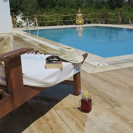 ホテル Azure Wellness Retreat (adults Only)